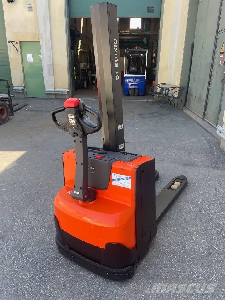 BT SWE080L Ručni električni viličar