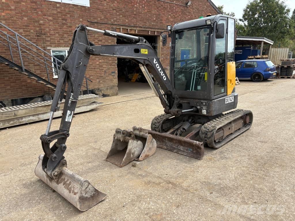 Volvo ECR 25 D Mini bageri <7t
