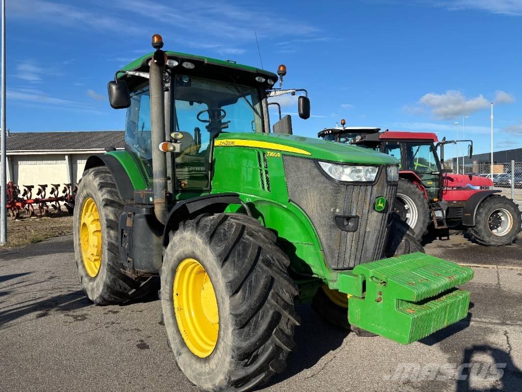 John Deere 7260 R Traktori
