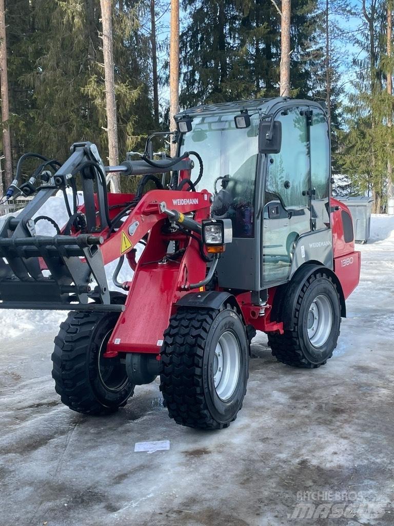 Weidemann 1380 Višenamjenski utovarivači