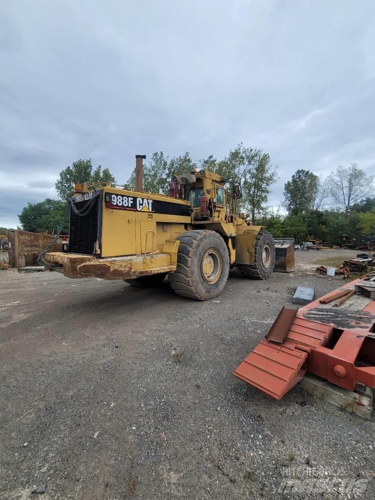 CAT 988 F Utovarivači na kotačima