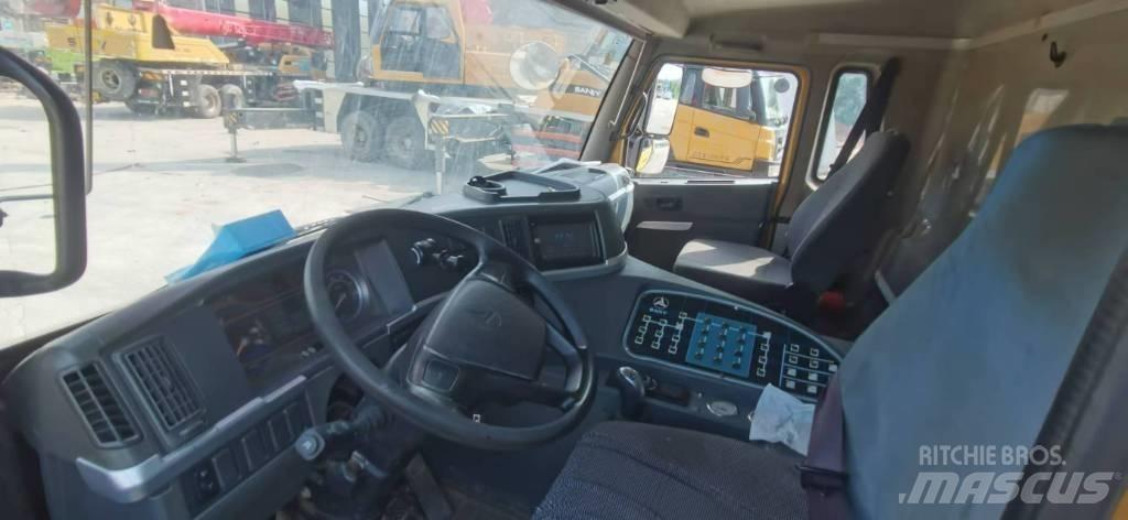 Sany SAC1300T Rabljene dizalice za težak teren