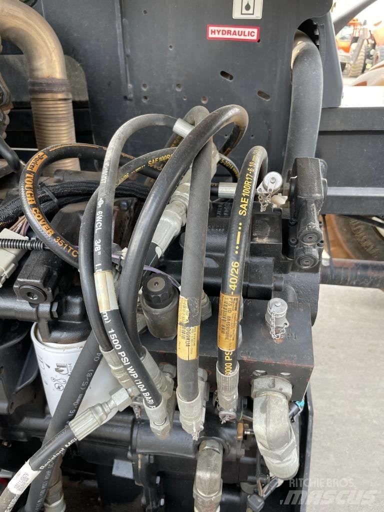 JLG 1255A Teleskopski viličari