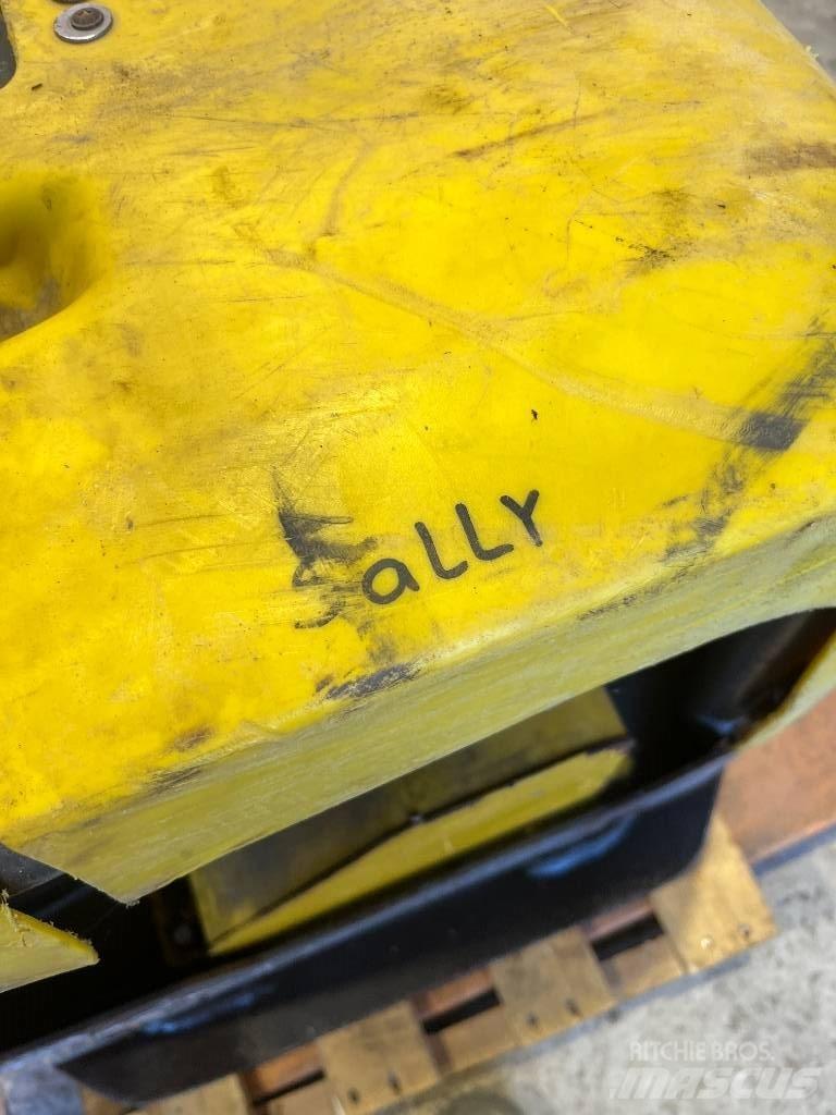 Atlas Copco LG 300 Kompaktori zemlje