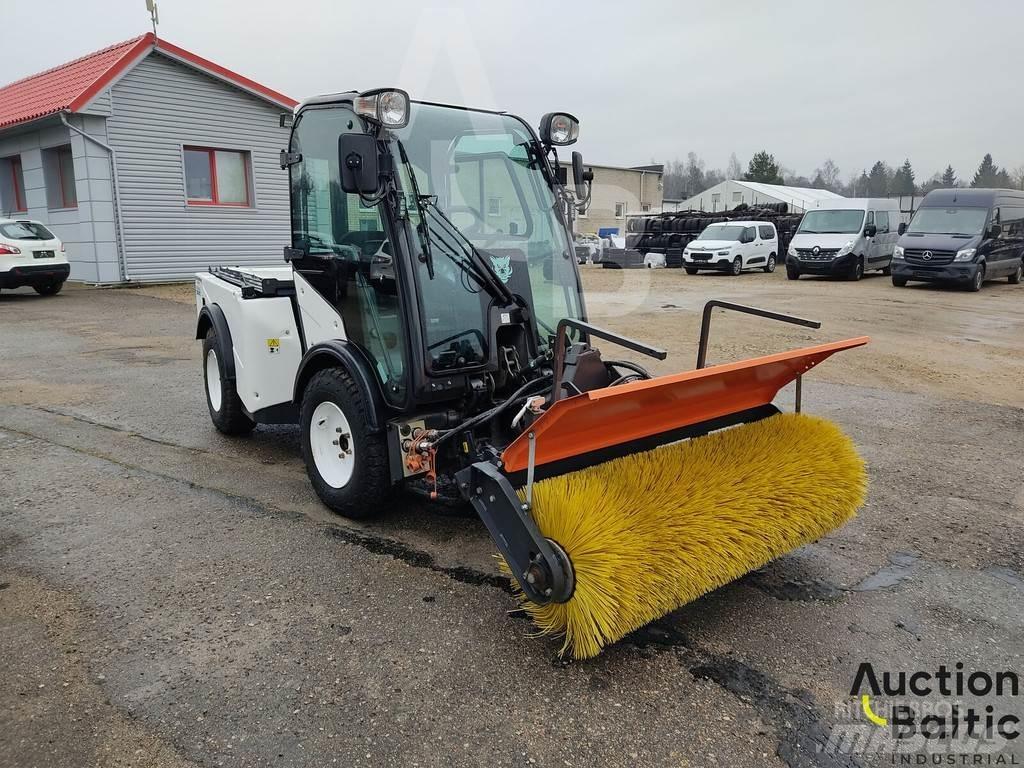 Multihog CX75 Strojevi za metenje