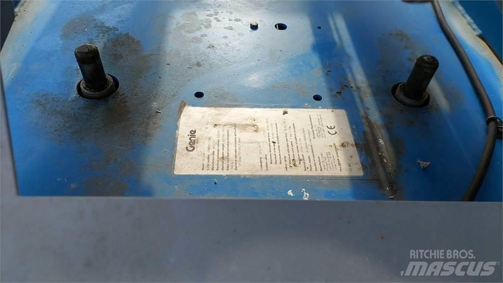 Genie GS2046 Škaraste platforme