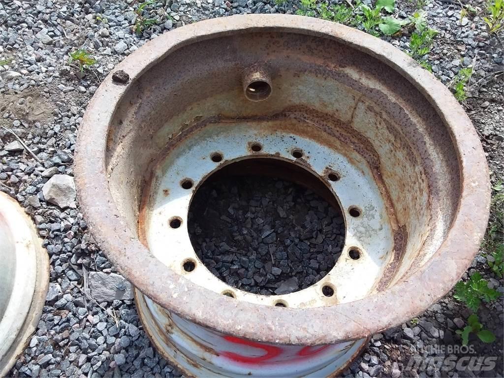 Valmet 860 20x26,5 Gume, kotači i naplatci