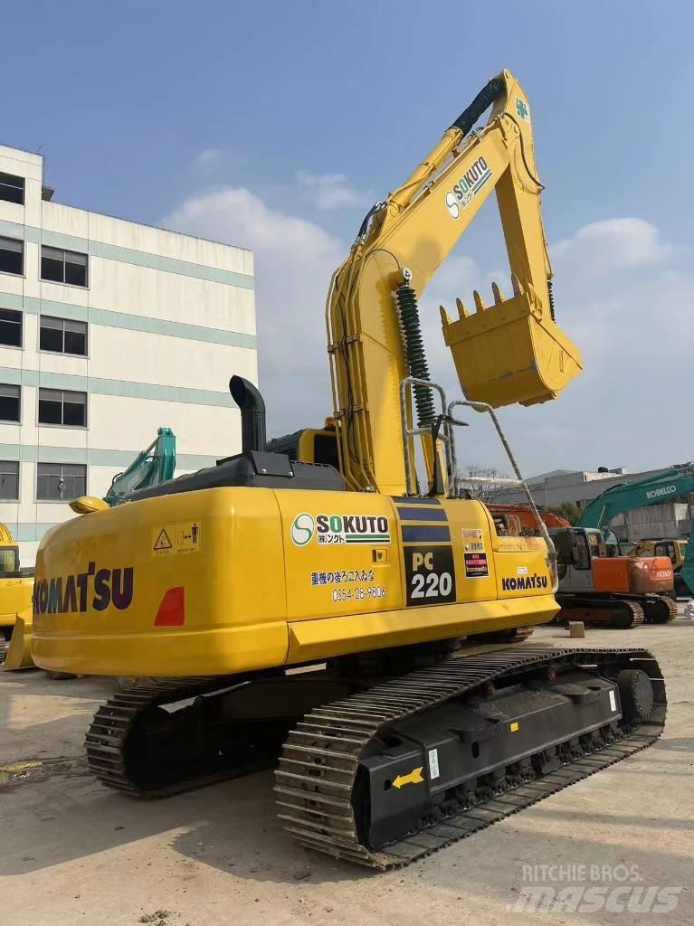 Komatsu PC 220-8 Bageri gusjeničari
