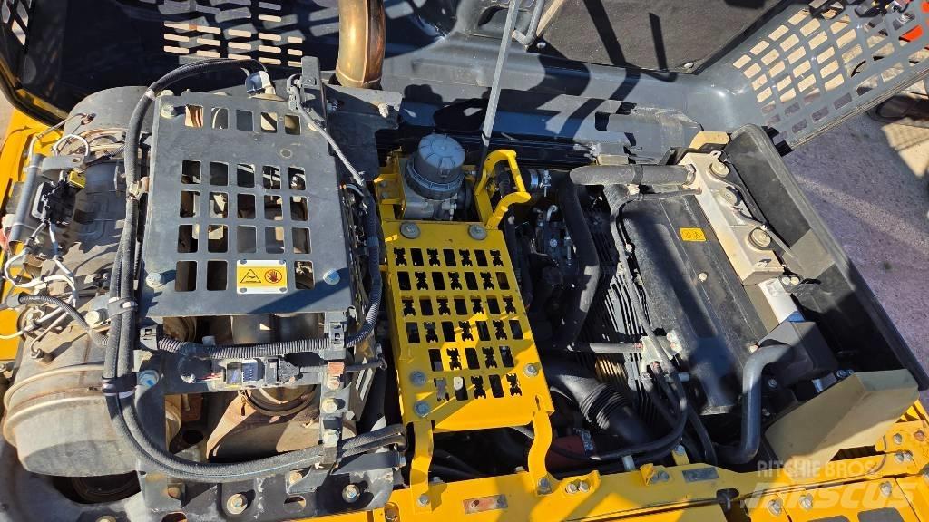 Komatsu PC 210 Bageri gusjeničari