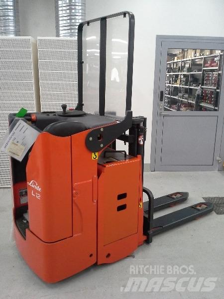 Linde L12LS-03 Samopogonski ručni viličari