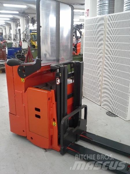 Linde L12LS-03 Samopogonski ručni viličari
