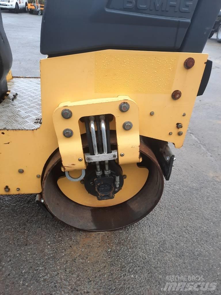 Bomag BW 90 AD-5 Valjci sa dvojnim bubnjem