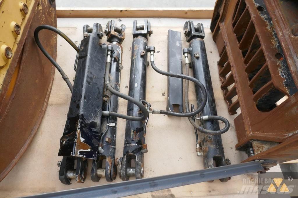 CAT 525D Grapple Transport – ostalo