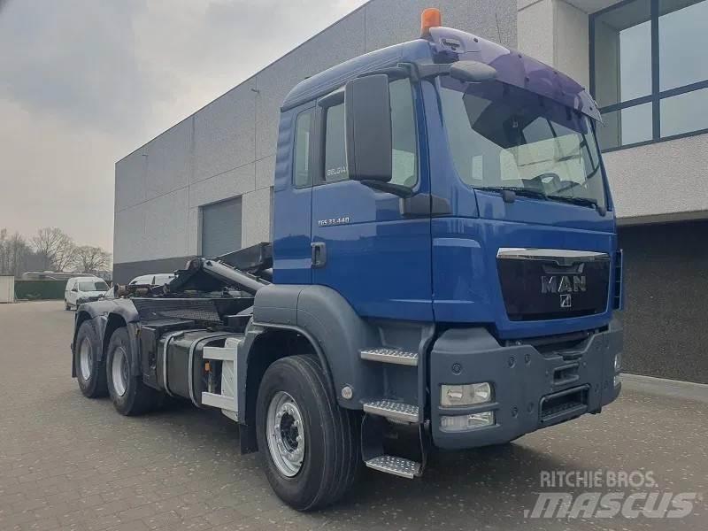 MAN TGS 33.440 Rol kiper kamioni s kukama za dizanje