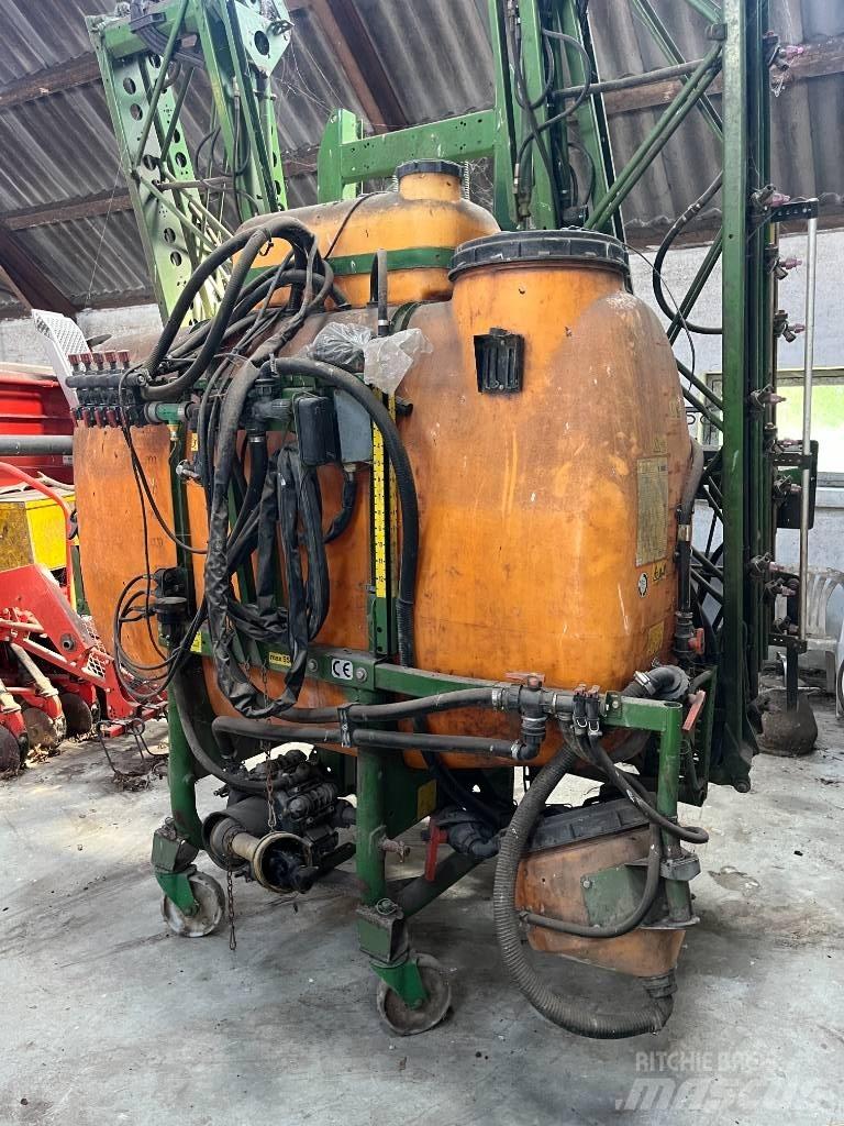 Amazone UF 1200 Ugradene prskalice