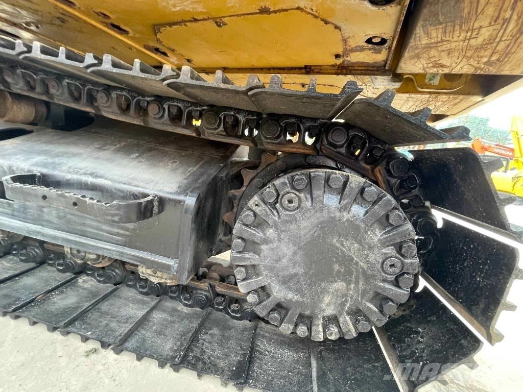 CAT 323 D Bageri gusjeničari