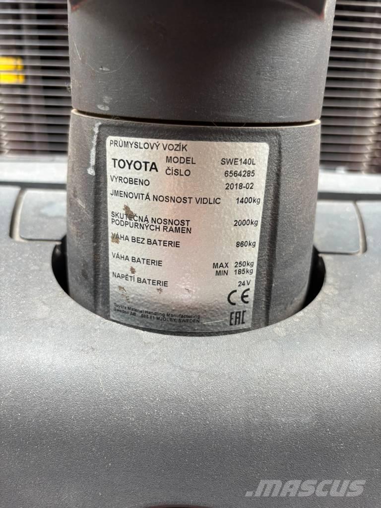 Toyota SWE140L Samopogonski ručni viličari