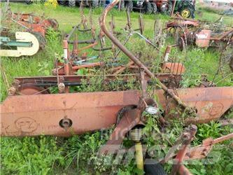 PZ 2400 Okretači i sakupljači sijena
