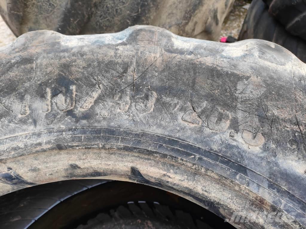 Nokian 710/45-26.5 Gume, kotači i naplatci