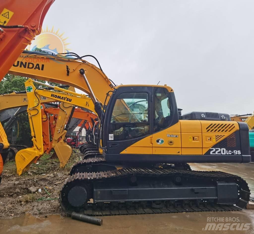 Hyundai R220LC-9S Bageri na kotačima