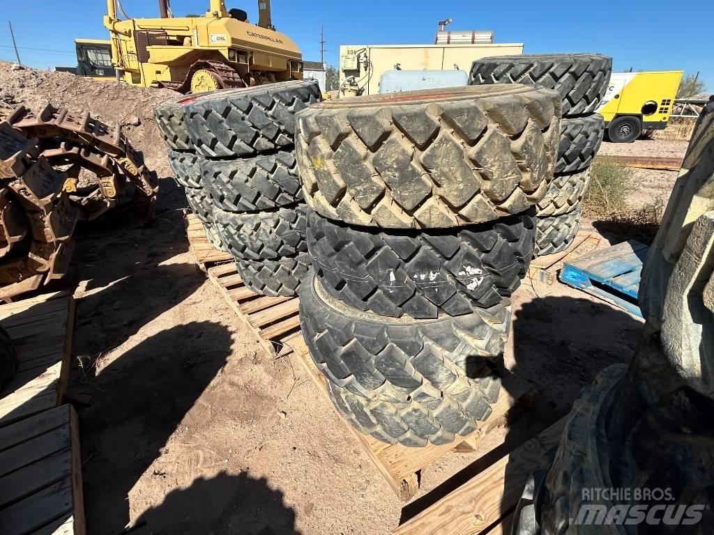 Bobcat 12x16.5 Tires Gume, kotači i naplatci