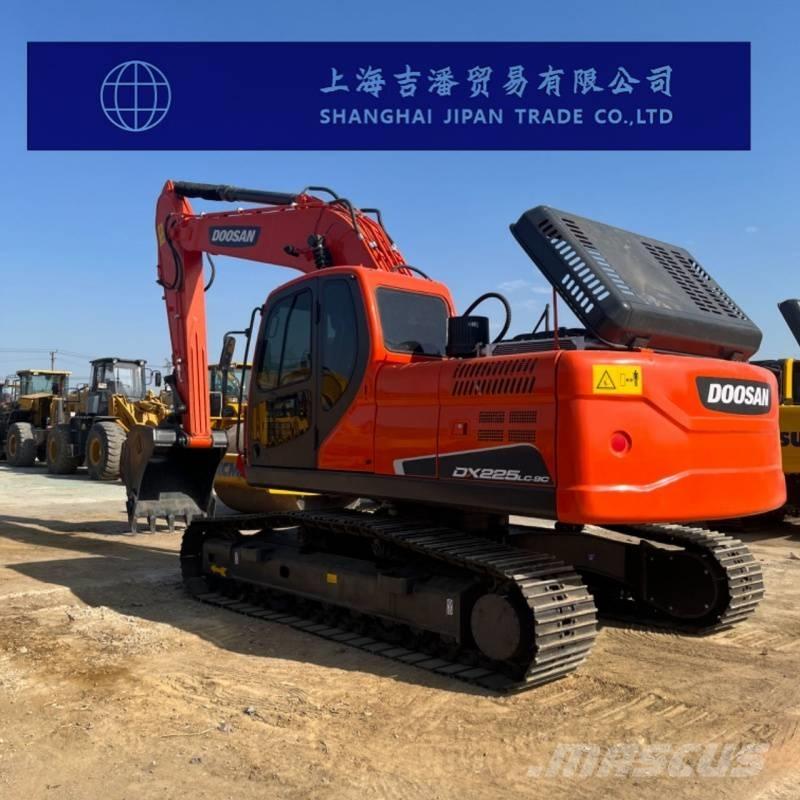 Doosan DX 225 Bageri gusjeničari