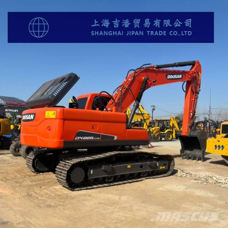 Doosan DX 225 Bageri gusjeničari
