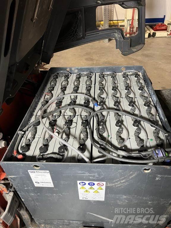 Linde E30/600HL-01 Električni viličari