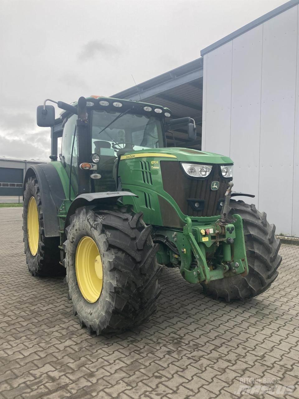John Deere 6170R Traktori