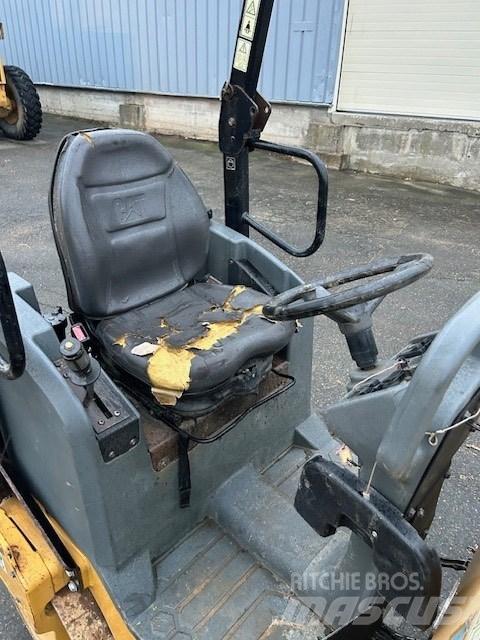 CAT CB 14 B Valjci sa dvojnim bubnjem