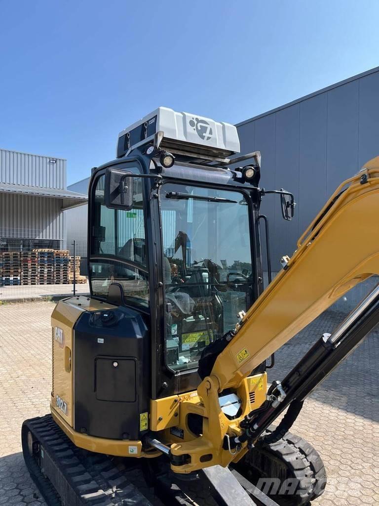 CAT 302.7 Mini bageri <7t