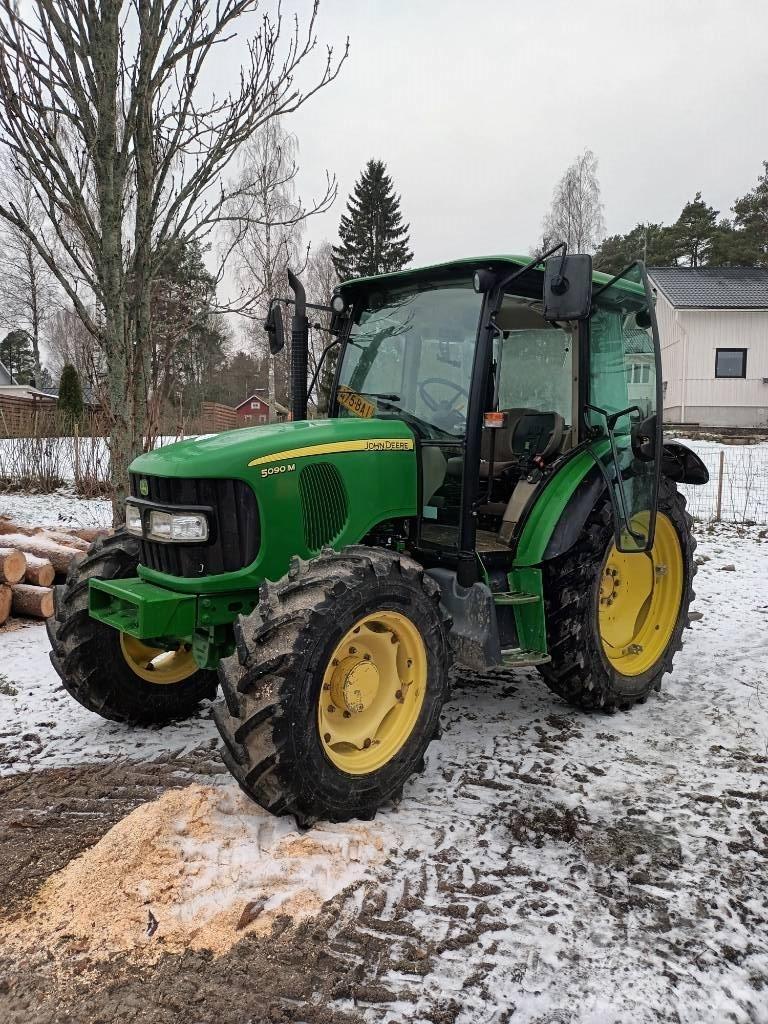 John Deere 5090 M Traktori