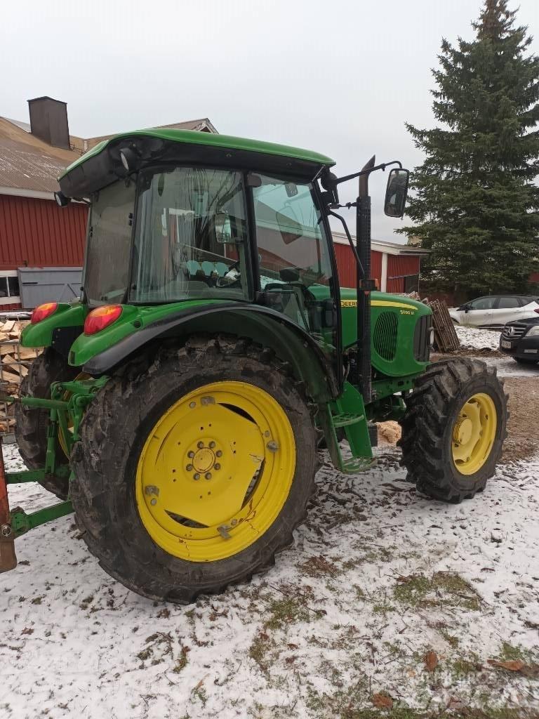 John Deere 5090 M Traktori