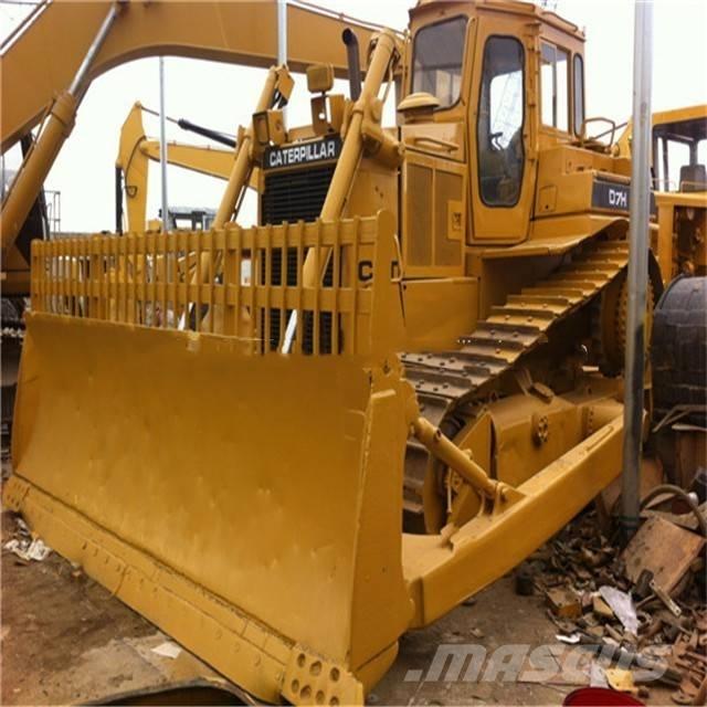 CAT D 7  H Buldožeri gusjeničari
