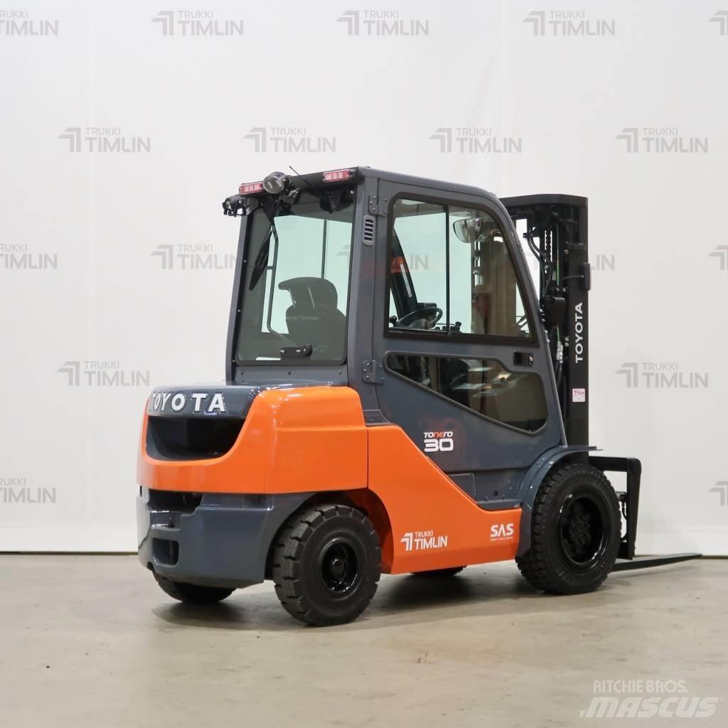 Toyota 02-8FDF30 Dizelski viličari