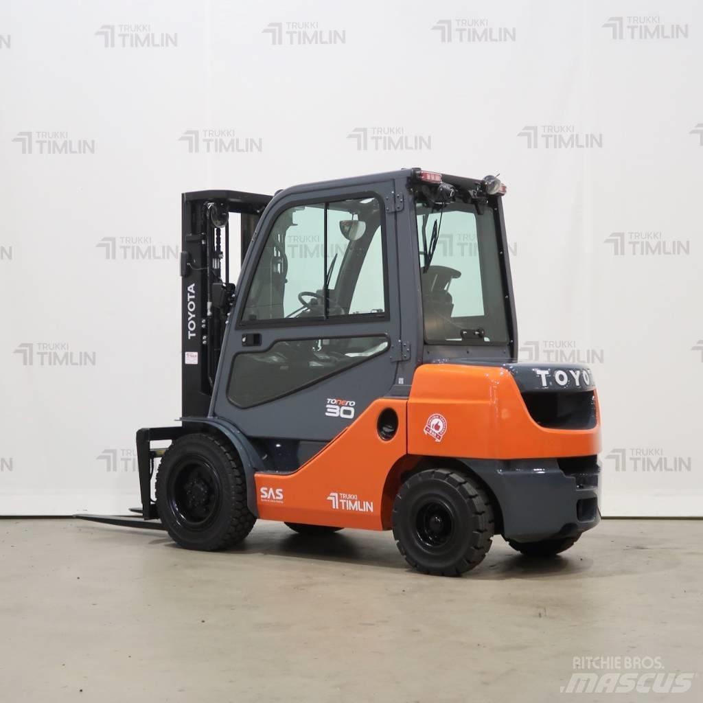 Toyota 02-8FDF30 Dizelski viličari