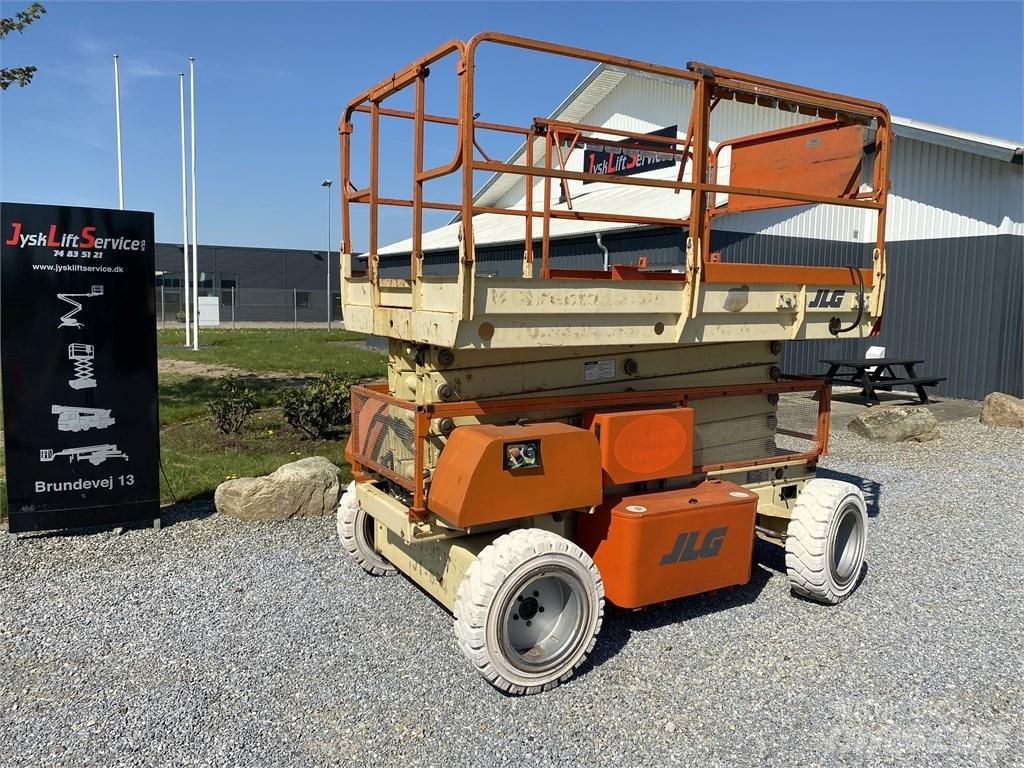 JLG 3969 E Škaraste platforme