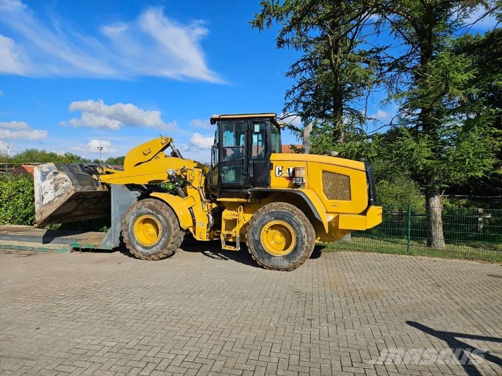 CAT 930 M Utovarivači na kotačima