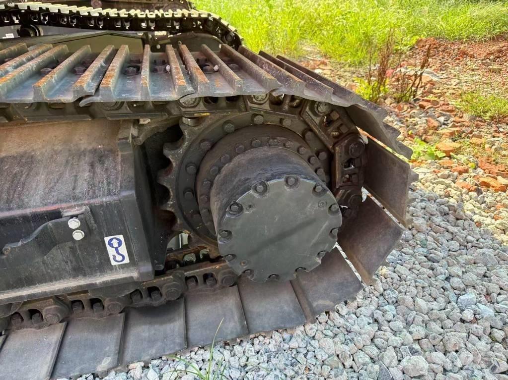 Hitachi ZX 210 Bageri gusjeničari