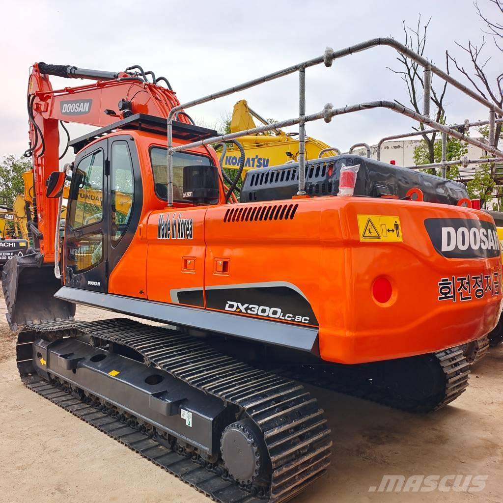 Doosan DX300LC-9C Bageri gusjeničari