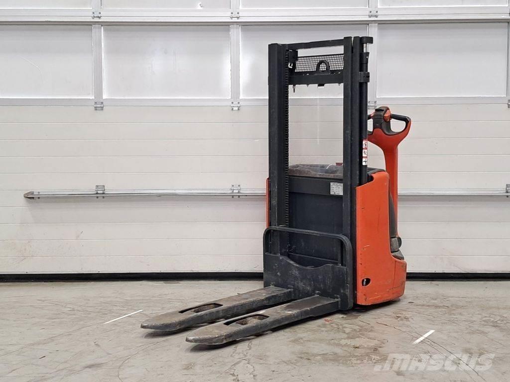 Linde L10B Ručni električni viličar