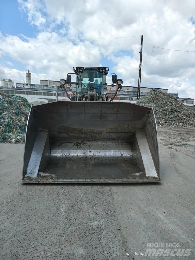 Doosan DL 320-7 Utovarivači na kotačima