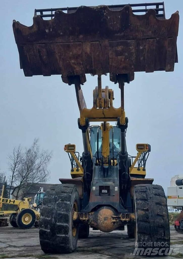 Komatsu WA 600-6 Utovarivači na kotačima