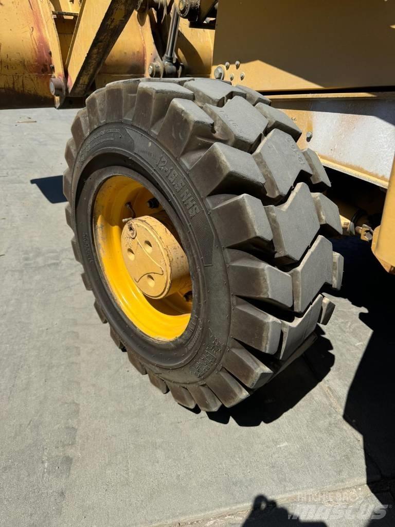 John Deere 310 G Utovarni rovokopači