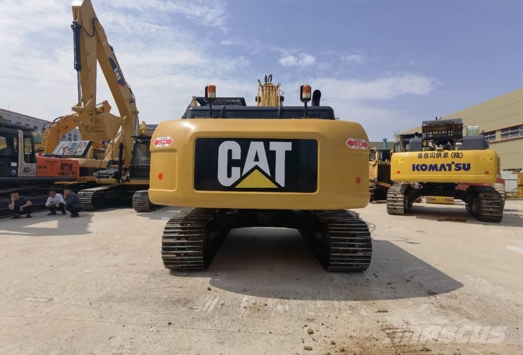 CAT 330 Bageri gusjeničari