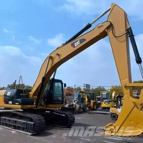 CAT 330 Bageri gusjeničari
