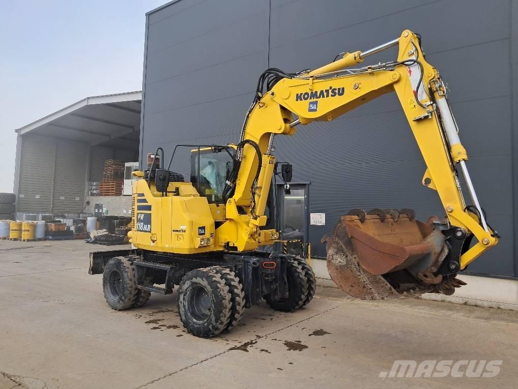 Komatsu PW118MR-11 Bageri na kotačima