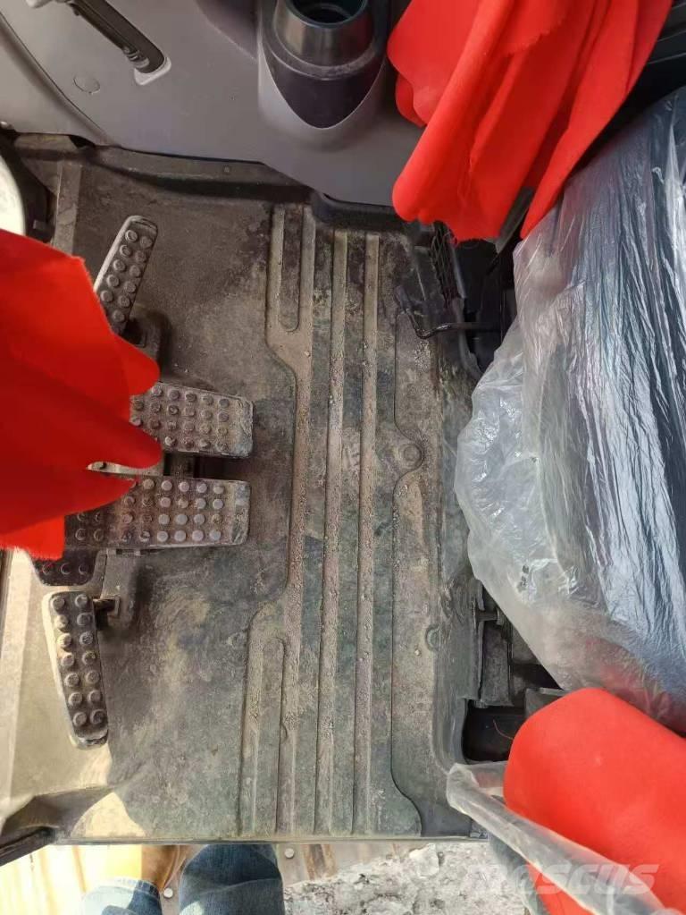 Hitachi ZX 70 Midi bageri 7t – 12t