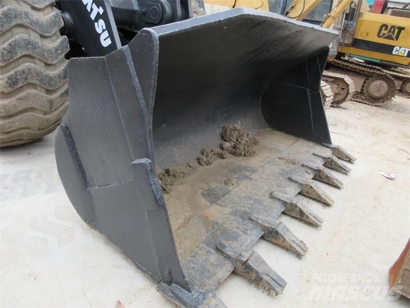Komatsu WA 380-3 Utovarivači na kotačima