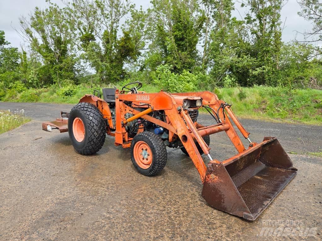 Kubota L 235 Kompaktni (mali) traktori
